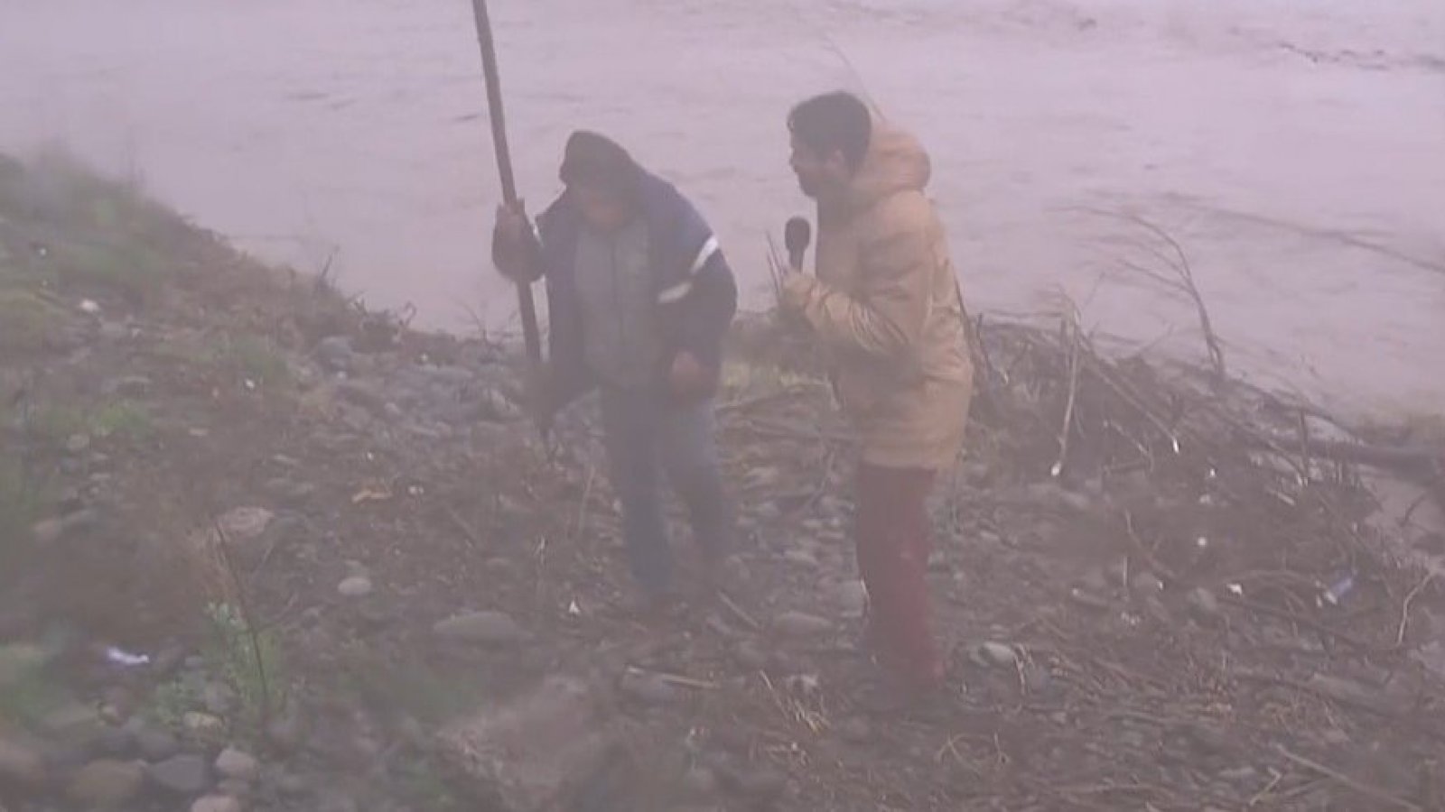 "Nos hizo caso": El llamado de Gino Costa para evacuar las zonas cercanas al Río Tinguiririca
