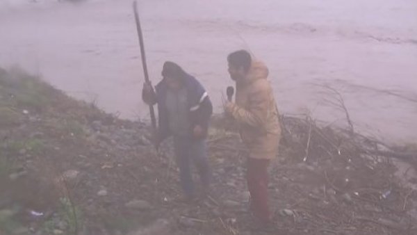 "Nos hizo caso": El llamado de Gino Costa para evacuar las zonas cercanas al Río Tinguiririca
