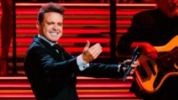 Los 5 "clásicos" que Luis Miguel no cantó en el inicio de su gira en Chile
