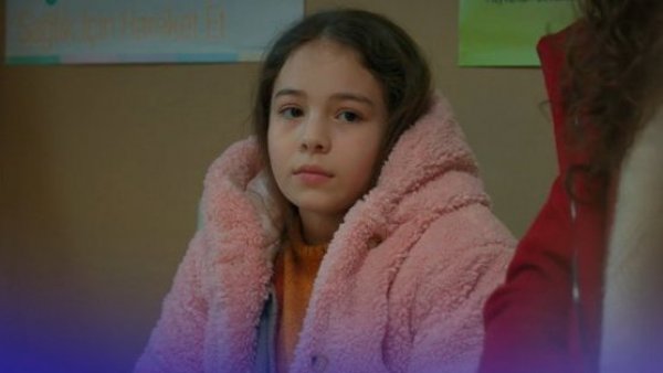 El tratamiento médico para Emel: Mira el avance de este martes de "Todo por mi familia"
