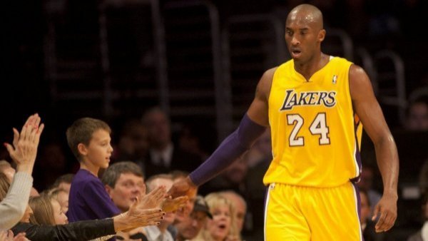 Los Angeles Lakers revela fecha para inauguración de estatua de Kobe Bryant
