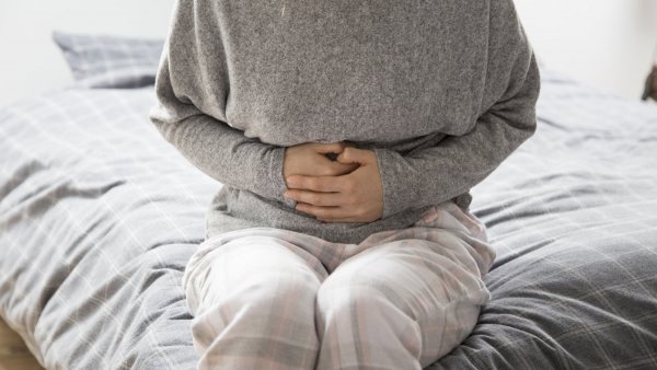 Enfermedades gastrointestinales: Conoce las cuatro más comunes generadas por el estrés laboral
