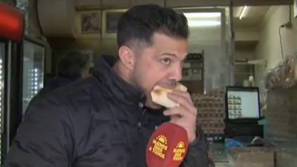 ¡Se acerca el 18!: Simón Oliveros comió sus primeras empanadas de la temporada
