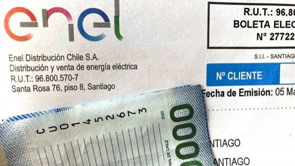 Proyectan alza en cuentas de la luz: esto es lo que subirían