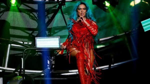 Demandan a Karol G por plagio en el tema "Don't be shy" junto a DJ Tiesto
