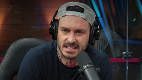 Pinilla revive el palo ante Brasil
