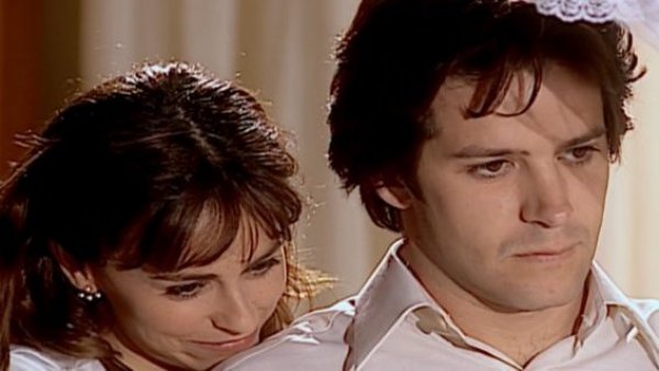 El Clon: Lucas sigue con su vida...y sin Jade
