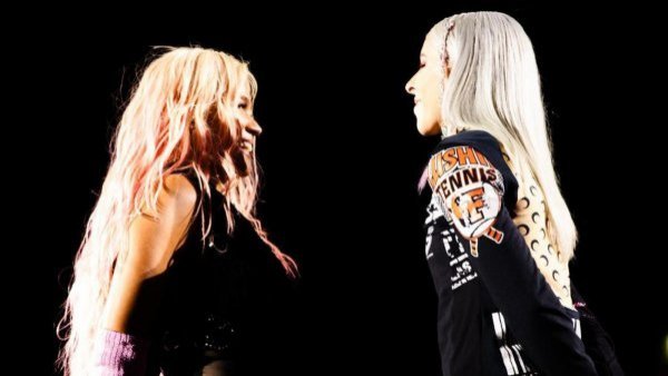 Young Miko y Karol G: el intenso e íntimo perreo que tuvieron en concierto