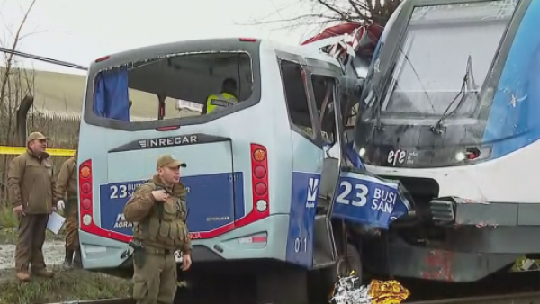 Suben a 6 los muertos tras choque de Biotrén con bus en San Pedro de la Paz
