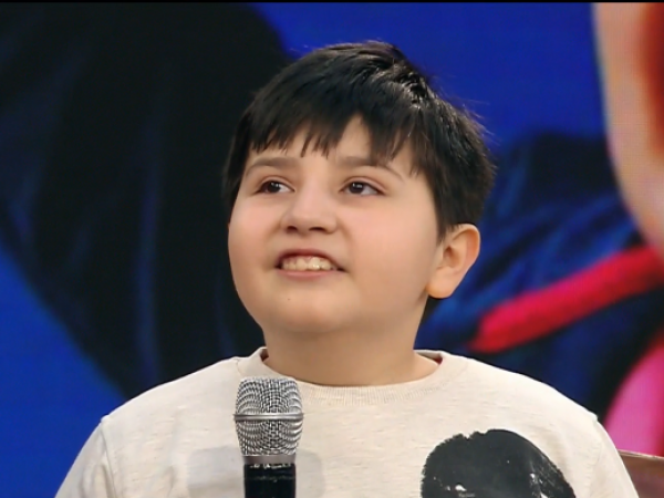 Leo, el niño que aprendió solo a hablar inglés