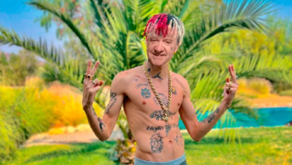 El debut del "Pollo" Fuentes en la música urbana
