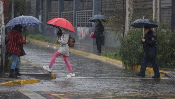 Lluvia en Santiago: anticipan precipitaciones de rango normal o sobre lo normal para septiembre, octubre y noviembre
