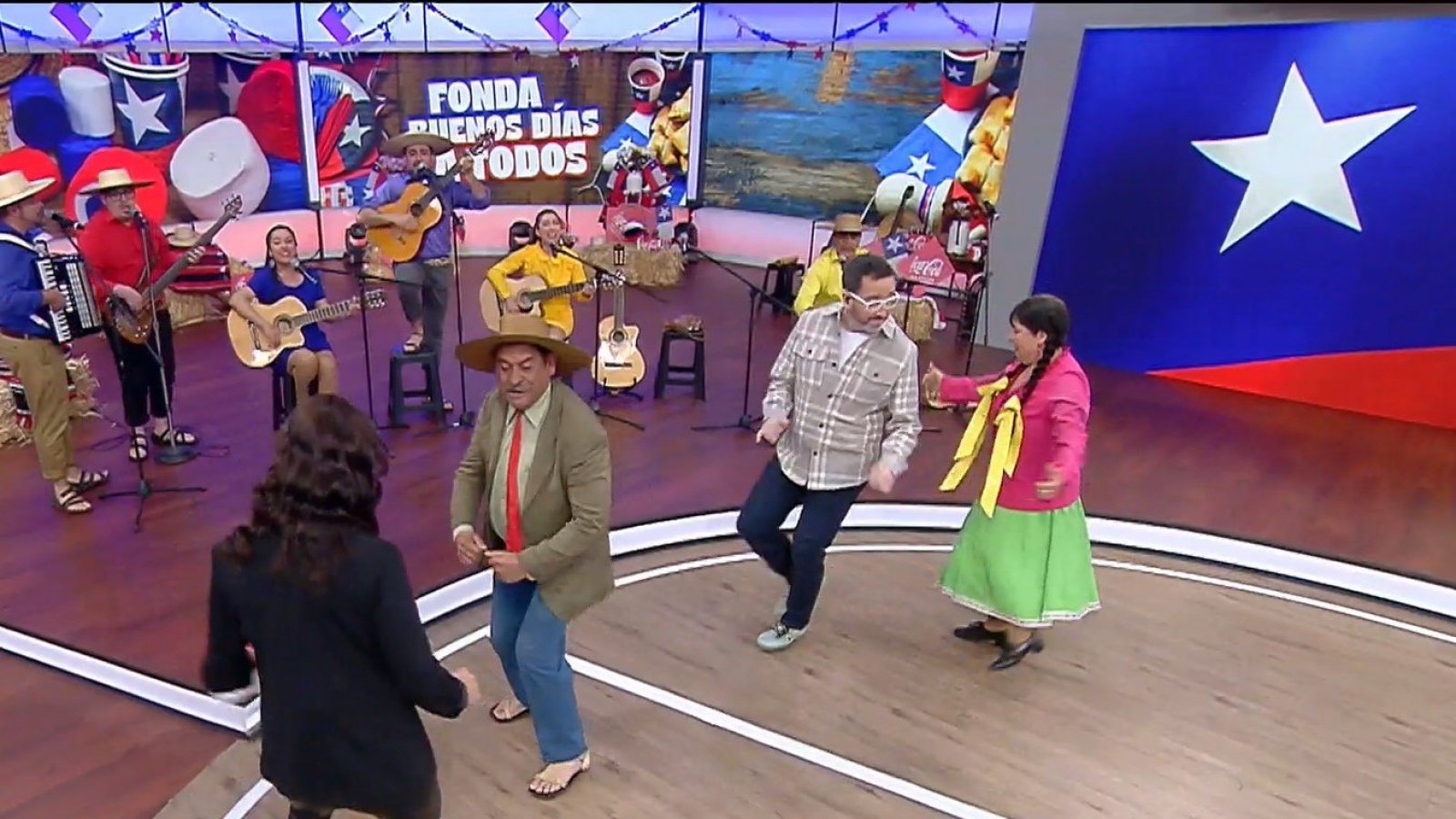 La fonda del BDAT: ¡Llega la cueca de "Los Auténticos Chacareros"!
