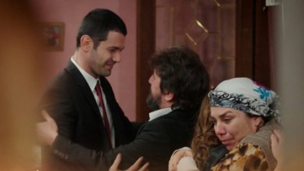 Me robó mi vida - T1E102 | El amor de Bahar y Ates
