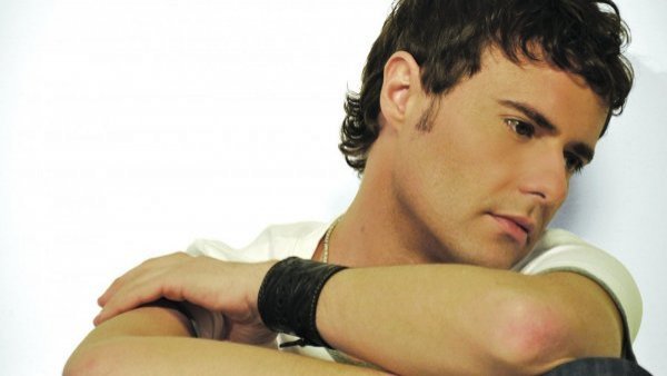 "Por una como tú": Paolo Meneguzzi vuelve a Chile con show en Gran Arena Monticello
