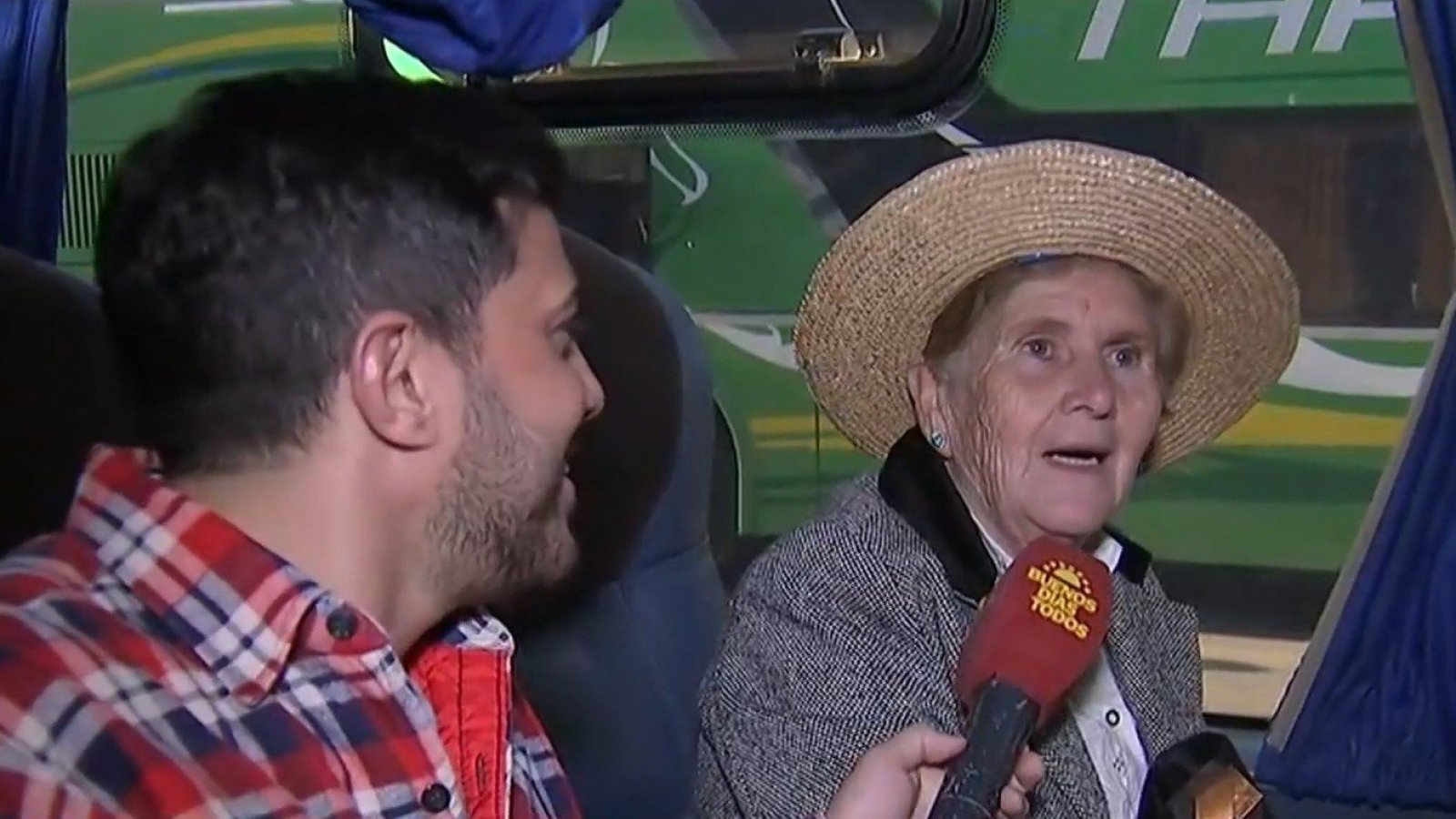 ¡La señora Inés, el personaje revelación de las Fiestas Patrias!
