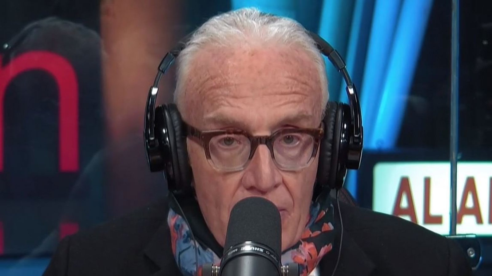 La columna de Pedro: "La humanidad ha abierto las puertas del infierno"
