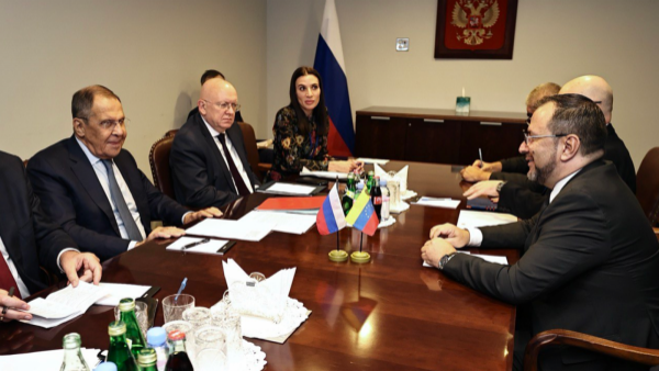Venezuela y Rusia buscan crear "un nuevo orden mundial" reafirmando "relaciones estratégicas"