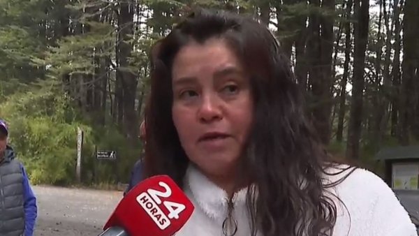 <p>Familias se niegan a evacuar</p>Familias se niegan a abandonar sus casas tras alerta en Volcán Villarrica: "Tenemos 4 erupciones volcánicas, nunca nos ha pasado nada"
