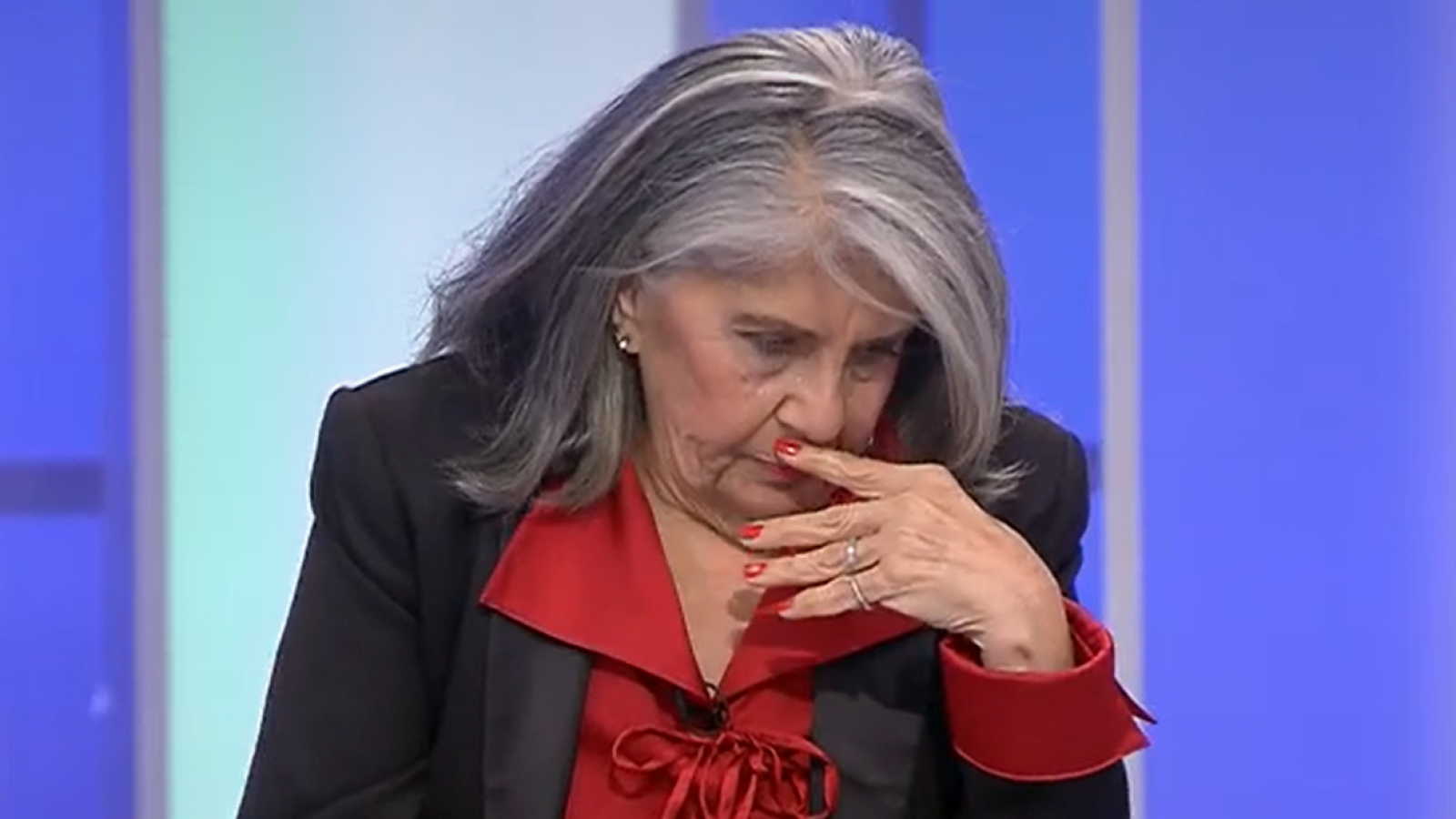 La demandante tuvo que retirarse del estudio | Carmen Gloria a tu servicio
