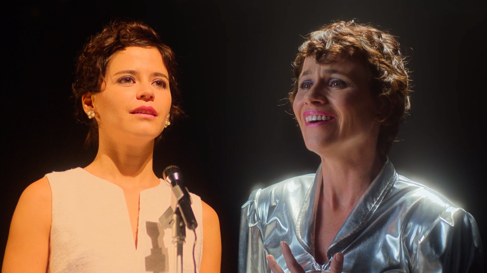 Daniela Benítez y Amaya Forch como Cecilia Pantoja