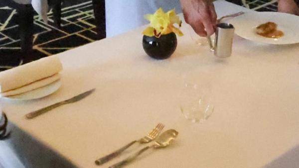 Disparó contra trabajador de restaurante: Aseguran que fue por error en el cambio
