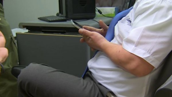 Chofer de bus dio positivo por cocaína en terminal: Se defendió pero perro "marcó su maleta"