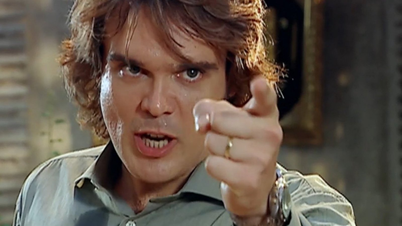 "El Clon": El triple repudio a Jade
