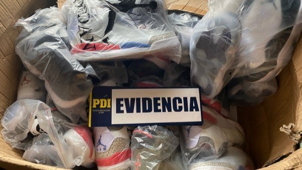 PDI incauta más de 3 mil zapatillas falsificadas avaluadas en $341 millones en La Pintana
