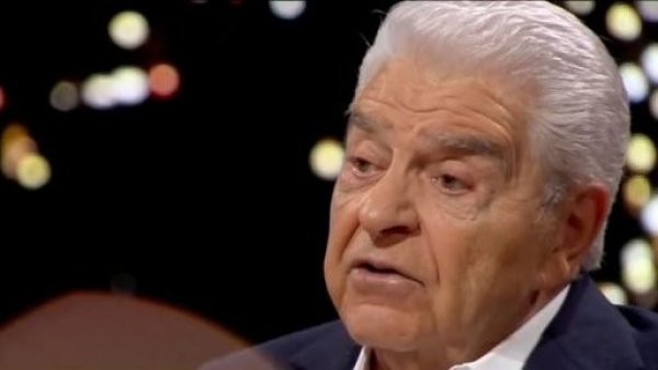 La dura crítica de Don Francisco al aeropuerto de Santiago

