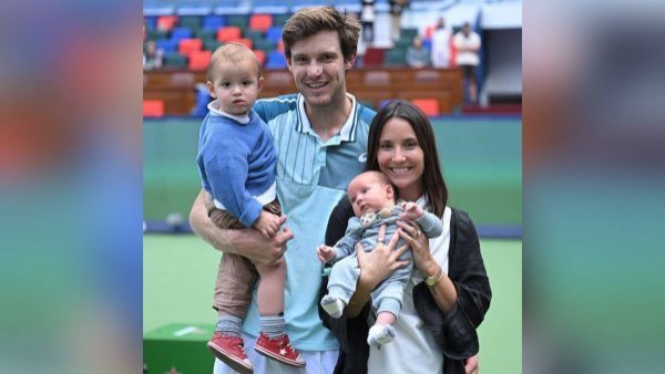 El match point de Juanito Jarry: Corrió a saludar a su padre Nicolás Jarry tras su triunfo en Shanghai

