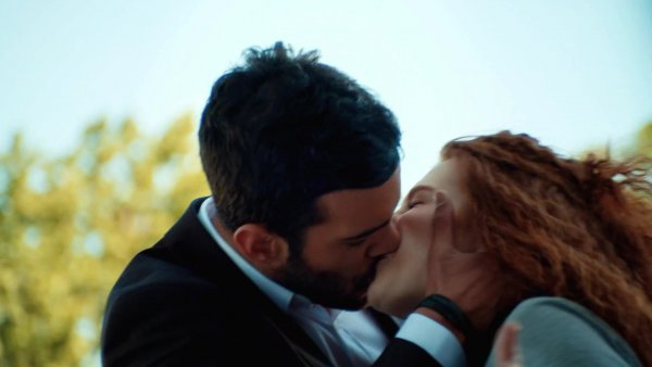 "Amor en Juego" llegará pronto a TVN: Mira un adelanto
