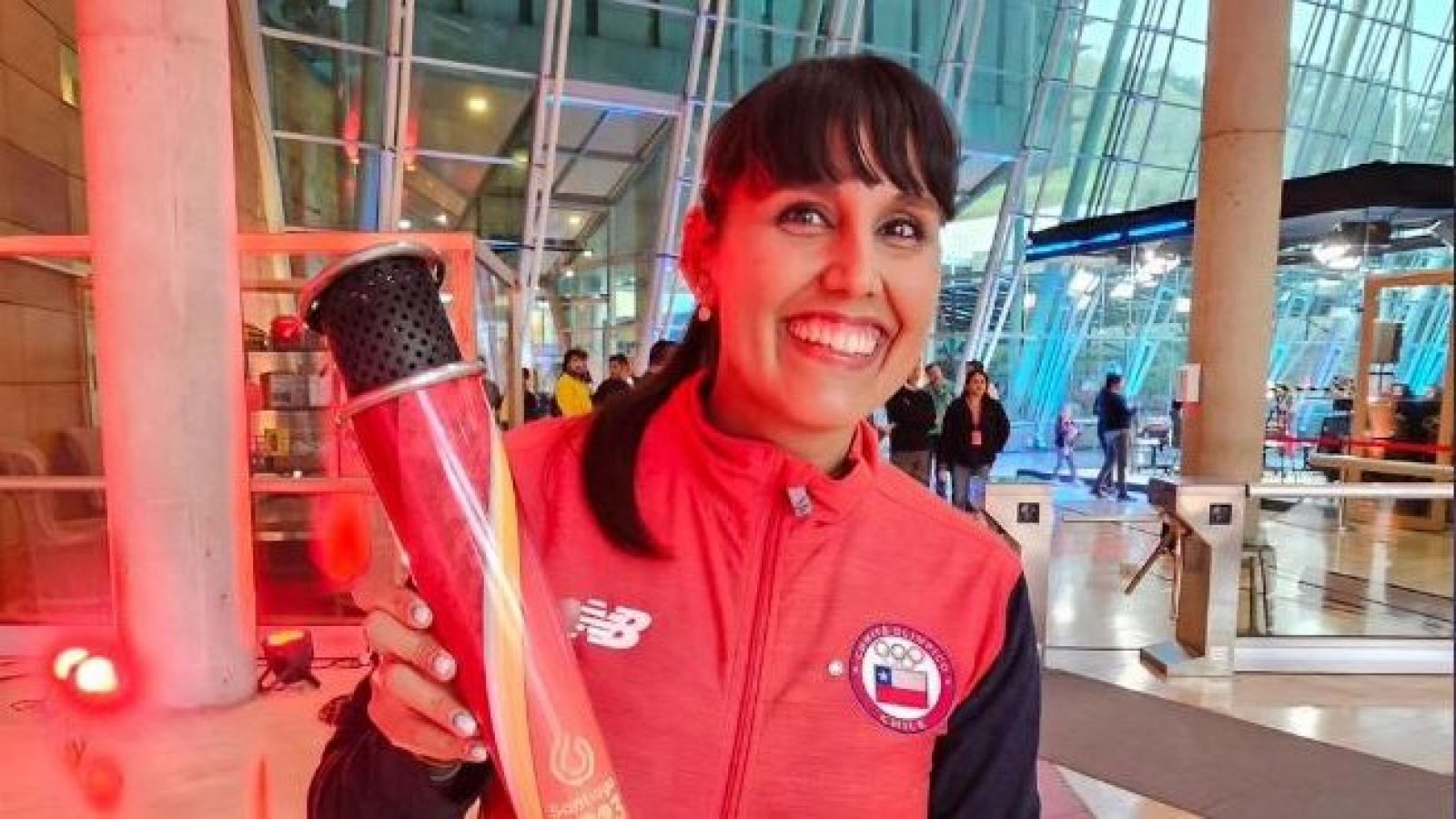 Bárbara Hernández trajo la Antorcha a TVN: "Fue un privilegio"
