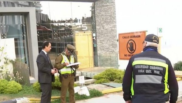 Y nadie se hace responsable: Impresentable robo a departamentos de edificios socavón
