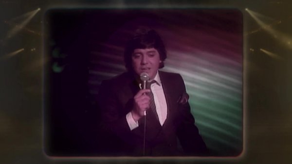 "Zalo, mi última canción": El lado íntimo de un ícono del espectáculo
