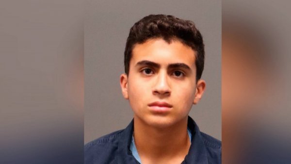 Hialeah: menor detenido por asesinar a su madre mientras dormía será juzgado como adulto