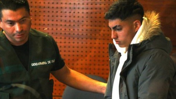 Jordhy Thompson: Fiscalía confirma que jugador de Colo Colo fue formalizado por femicidio frustrado