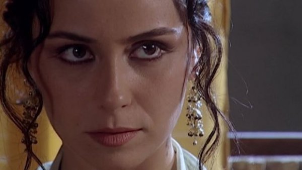 El Clon: La noticia que desconcertó a Jade
