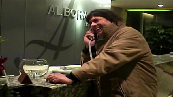 El viaje a México de Zalo Reyes: Le hicieron una despedida, pero se devolvió del aeropuerto
