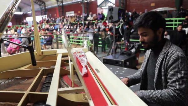 Nieto de Zalo Reyes: Mi tata me regaló a los 4 años mi primer teclado
