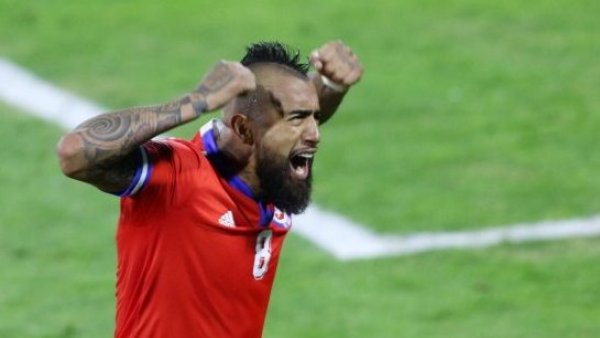 Arturo Vidal reacciona al caso de violencia de género de Jordhy Thompson