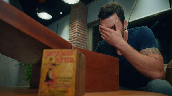 Amor en Juego - T1E04 | ¿Dónde están los zapatos, Defne?
