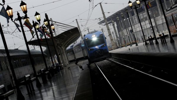 Teletón 2023: EFE Valparaíso anuncia servicio nocturno para quienes asistan

