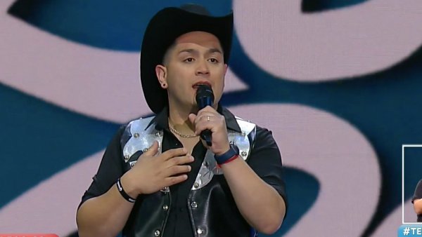 "Que te vaya bien...": Zúmbale Primo hizo vibrar al público de Viña del Mar en la Teletón