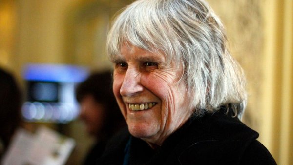 Muere Joan Jara, activista por los derechos humanos y viuda del músico chileno Víctor Jara