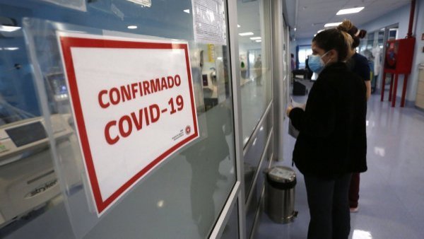 500 contagios diarios y 40 muertos semanales: el presente del COVID-19 en Chile