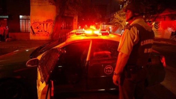 Violento asalto en Ñuñoa: Delincuentes amarraron a padre e hijo para robar
