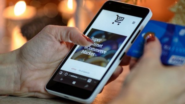 Aguinaldo de Navidad y Año Nuevo: más del 60% de las empresas que entregan la bonificación prefieren las gift cards
