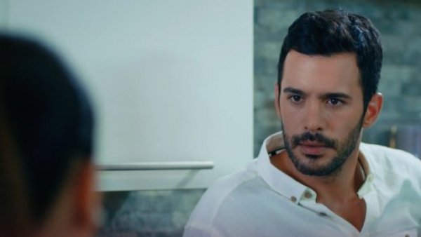 Omer se puso coqueto: Mira un avance de este lunes de "Amor en Juego"
