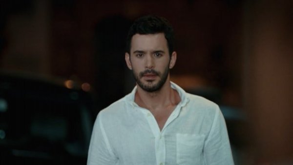 Amor en Juego - T1E10 | La visita de Omer
